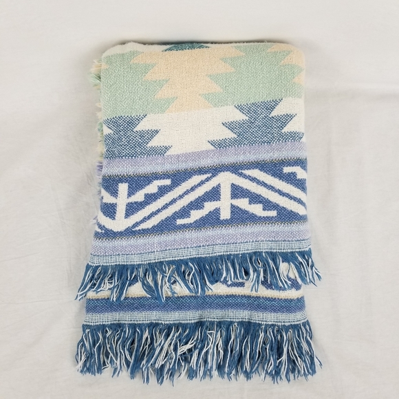 no brand listed Other - Vintage southwestern pastel throw blanket
